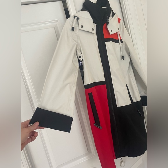 Nordic Weather colorblock rain jacket EUC - Picture 6 of 12